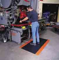 Cushion Trax Mat, 3' x 12', Black-Yellow