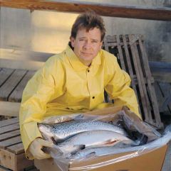 Commodore Raincoats, 49", M